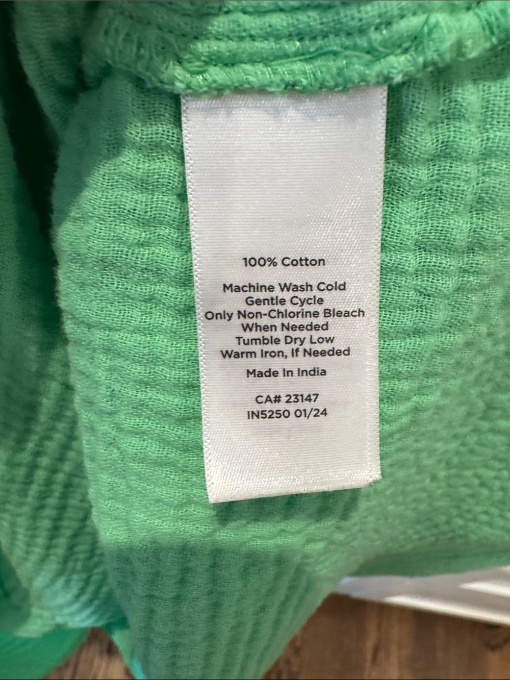 Talbots Spring Green Button-Front Women’s Blouse - Picture 4 of 4